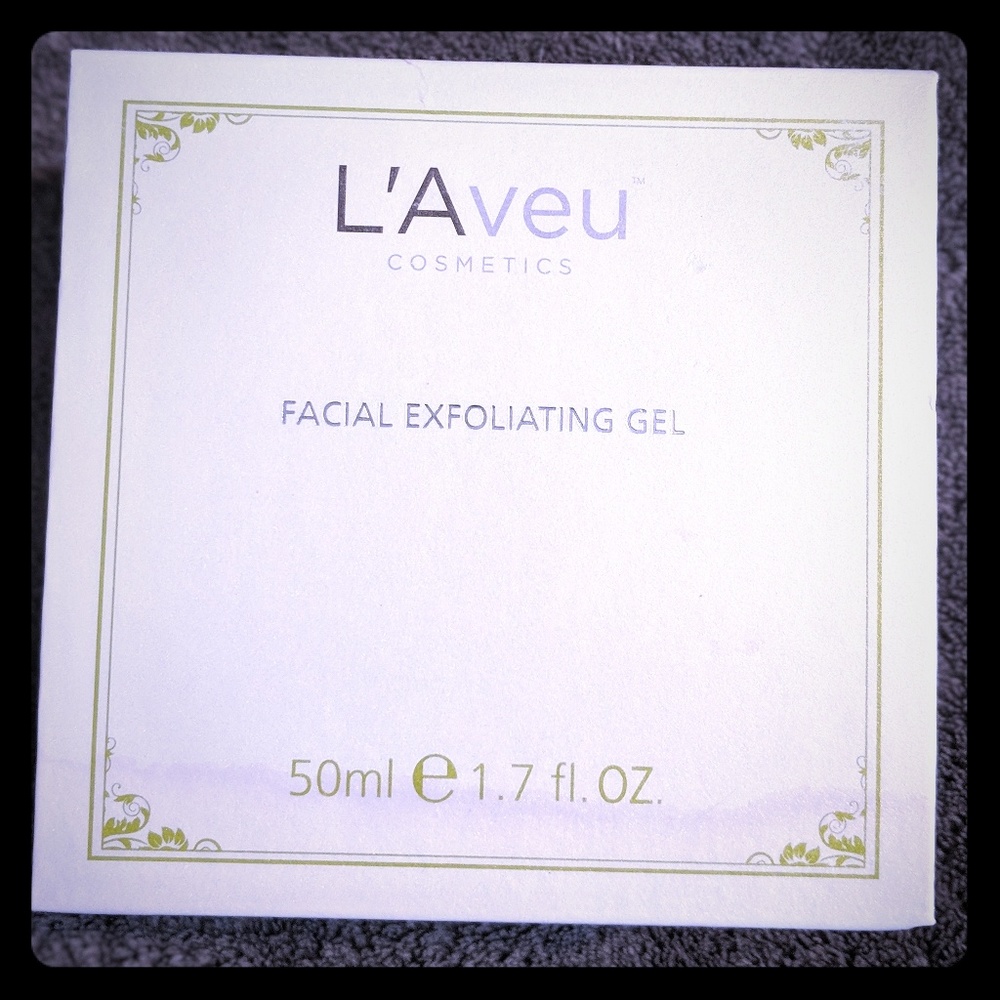 L'Aveu Facial Exfoliating Gel